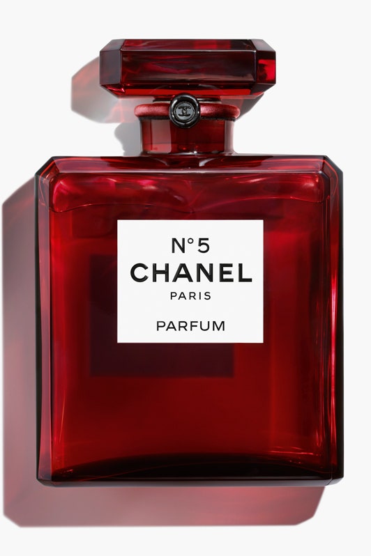 Chanel выпустили Chanel №5 в красном флаконе
