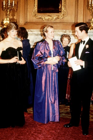 Принцесса Диана Грейс Келли в Yves Saint Laurent и принц Чарльз в Лондоне 1981.