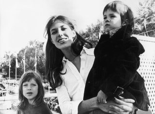 Кейт Барри Джейн Биркин иnbspШарлотта Генсбур вnbspПариже май 1975го.