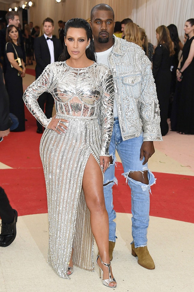 Ким Кардашьян в Balmain и Канье Уэст в Met Gala 2016