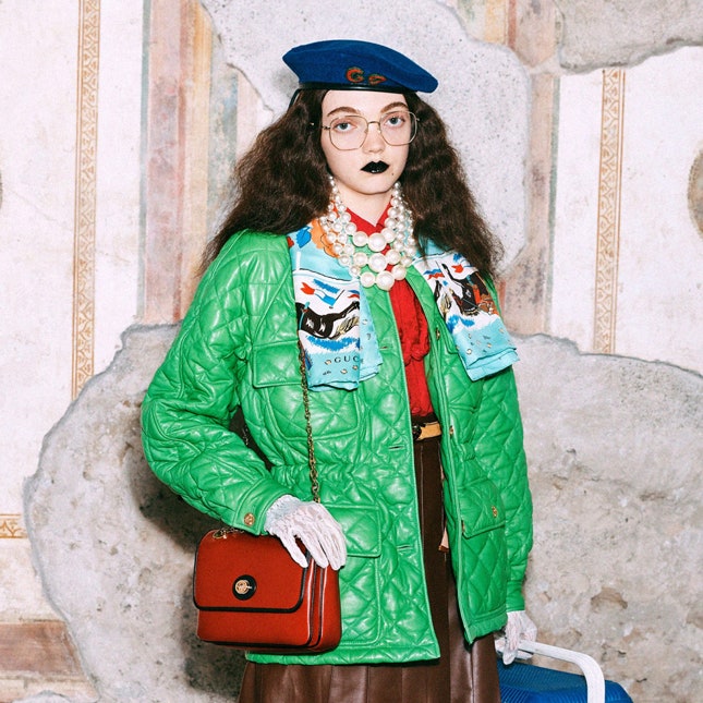 Угольные губы в лукбуке Gucci pre-fall 2019