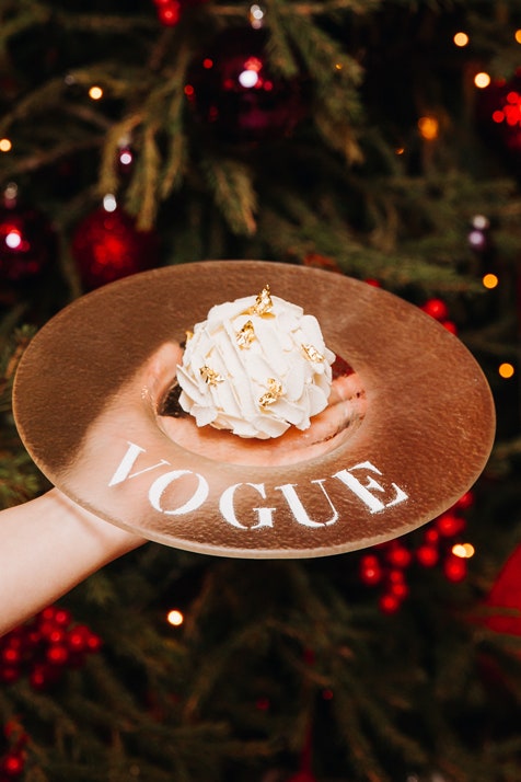 Праздничный десерт Vogue в петербургском отеле «Астория»
