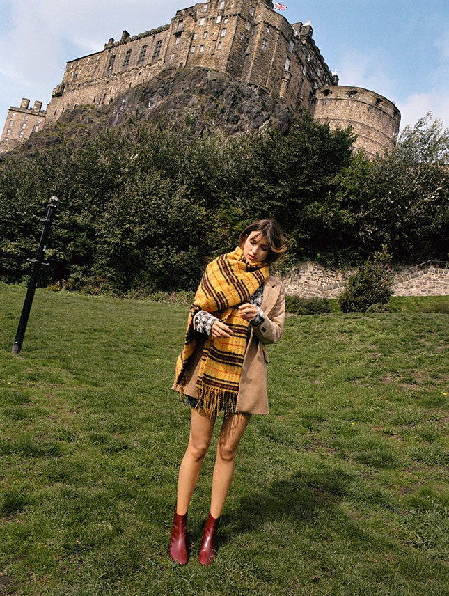Жанна Дамас в Шотландии фото из проекта Mango Journeys