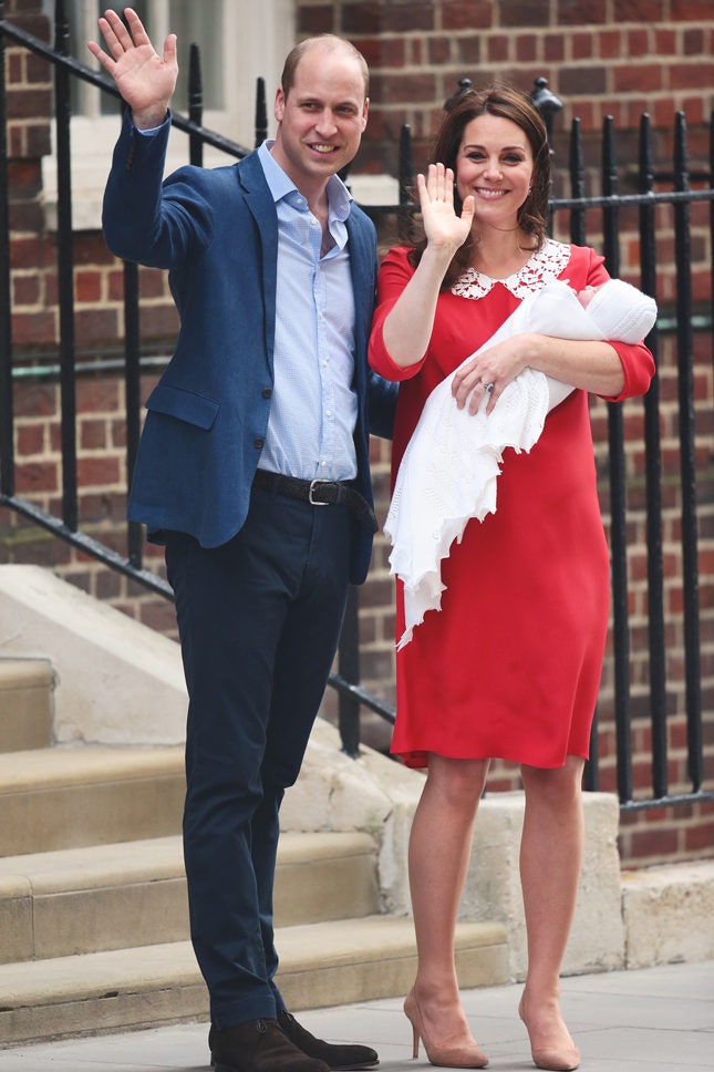 Принц Уильям и Кейт Миддлтон в Jenny Packham с новорожденным