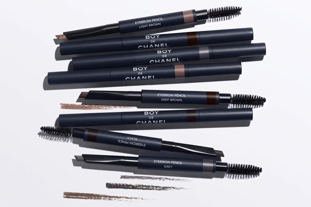 Chanel выпустили коллекцию макияжа для парней