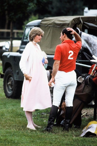 Принцесса Диана беременная принцем Уильямом и принц Чарльз в Виндзоре июнь 1982.