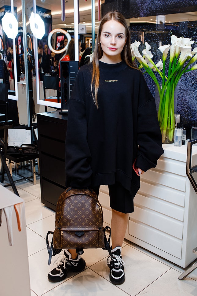 Фото Наташи Поли Аллы Вербер и Маши Федоровой на FNO 2018 в ЦУМе