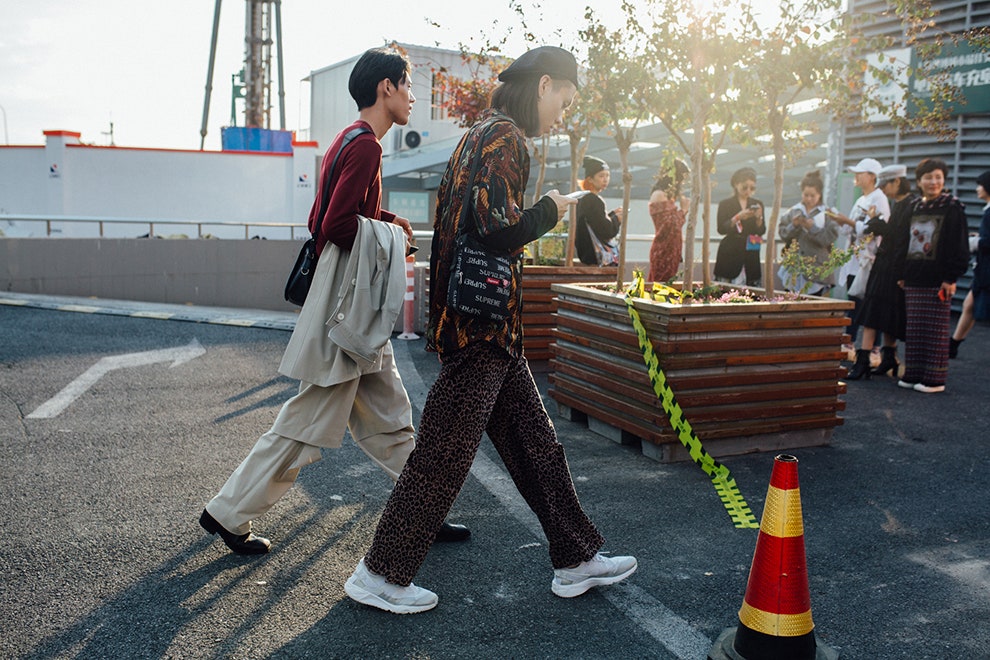 Уличный стиль фото образов с Неделе моды в Шанхае 2018