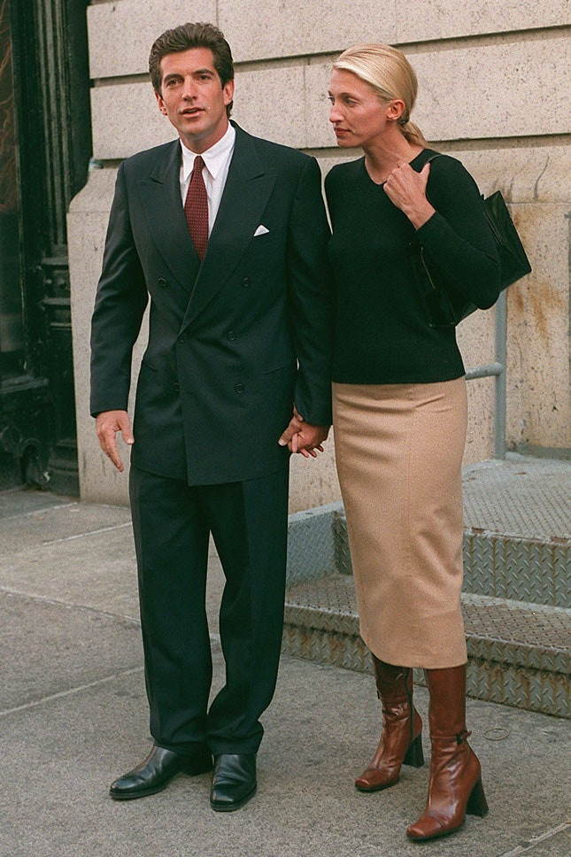 Джон Кеннедимладший и Кэролин БессеттКеннеди в НьюЙорке 1996