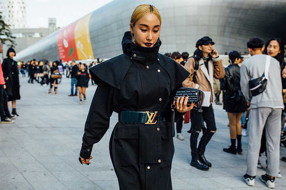 Уличный стиль фото с Недели моды в Сеуле 2018  смотреть