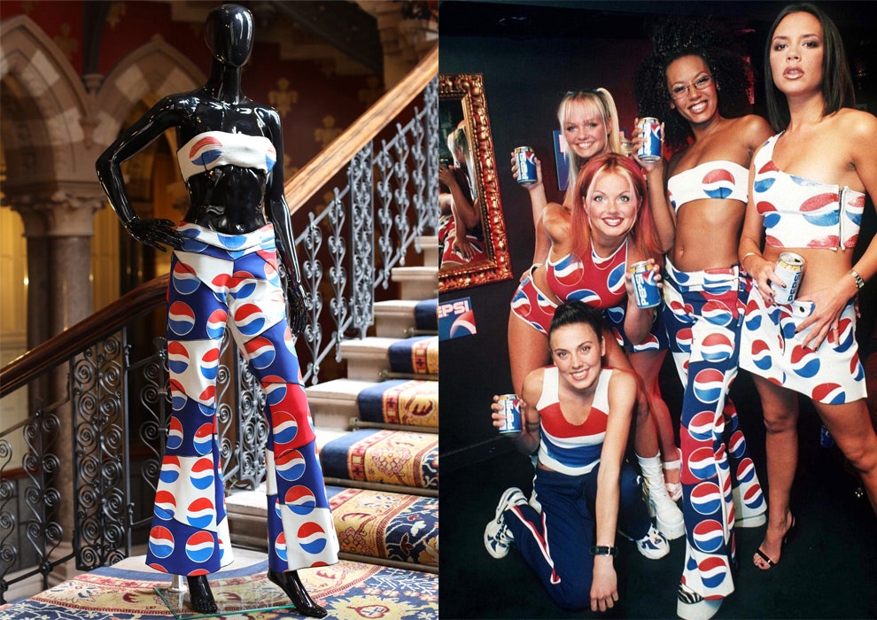 Костюмы Spice Girls на выставке в Лондоне