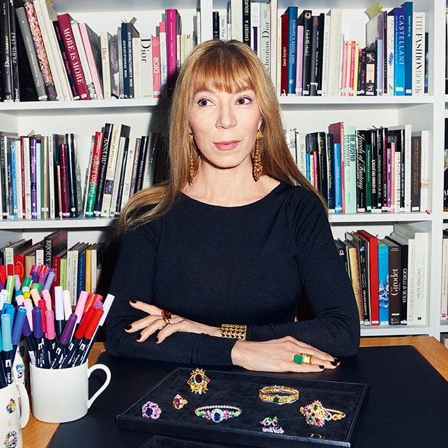 Dior выпускают «Ювелирный словарь Виктуар де Кастеллан», и эту книгу точно стоит прочесть