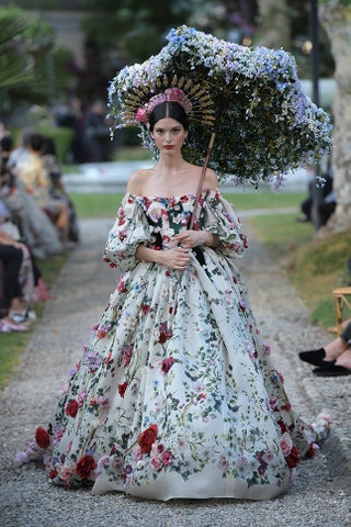 Dolce  Gabbana Alta Moda на озере Комо.