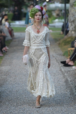 Dolce  Gabbana Alta Moda на озере Комо.