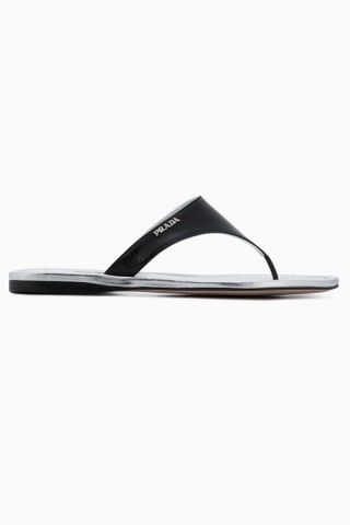 Prada 36000 рублей farfetch.com.