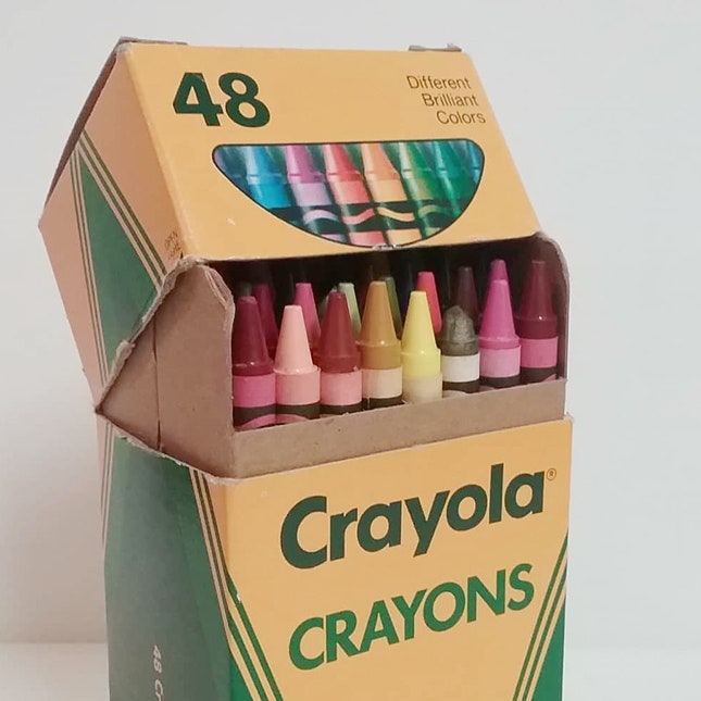 Бренд восковых мелков Crayola создал линию косметики