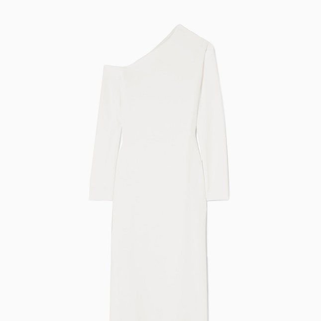 Белое платье с длинными рукавами &- главная вещь летнего гардероба