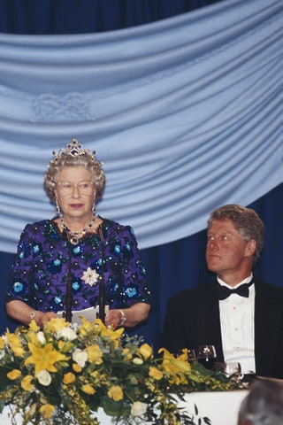 Королева Елизавета II и Билл Клинтон 1994.