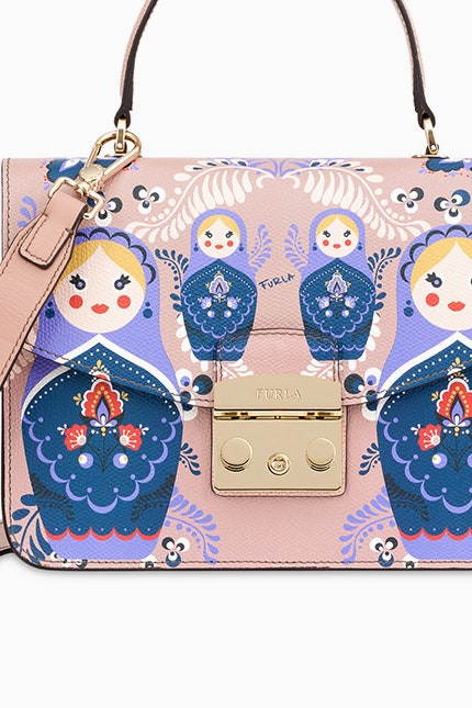 Furla коллекция в честь России  фото сумок с матрешками