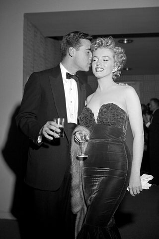 На кинофестивале Hollywood's Annual International Film Festival 1952.
