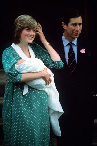 Принцесса Диана принц Чарльз и принц Уильям 1982.