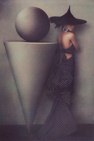 Шейла Мецнер «Ума в платье Patou» 1986.