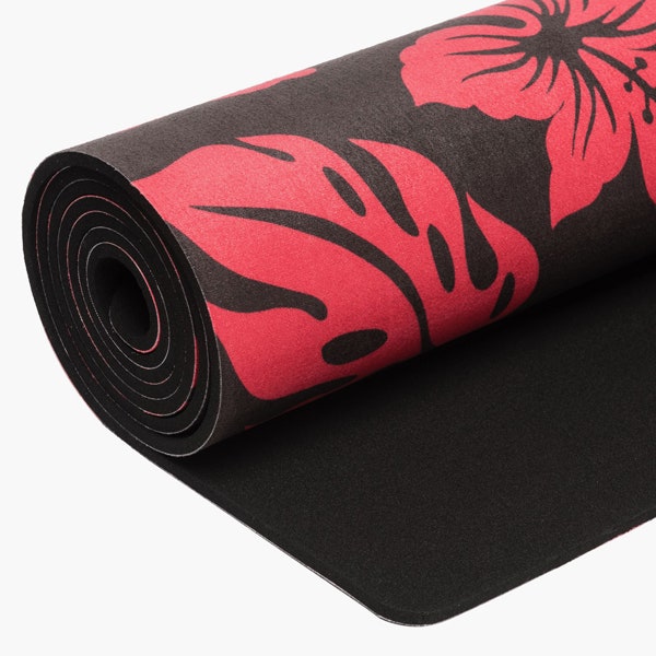 Prada создали коврики для йоги