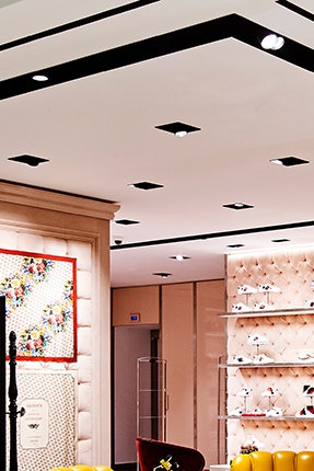 Корнер Gucci открылся в ЦУМе в магазине представлен самый большой ассортимент вещей бренда в Москве