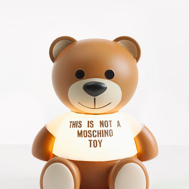 Мишка Moschino изменил внешность