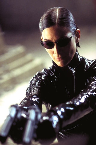 Керри‑Энн Мосс в фильме «Матрица» 1999.