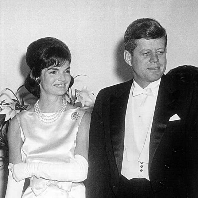 Невидимая сторона: архивные кадры Жаклин и Джона Кеннеди, которые вы не видели