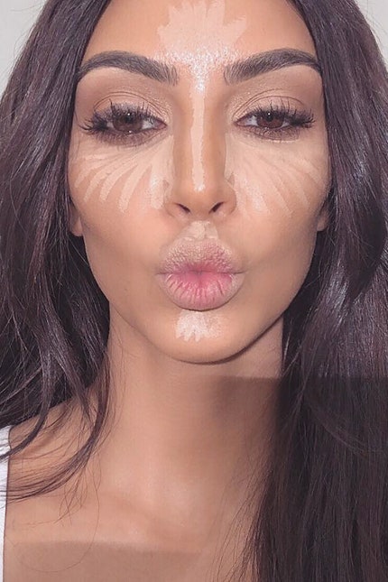 Ким Кардашьян фото и видео макияжа из Инстаграма звезды