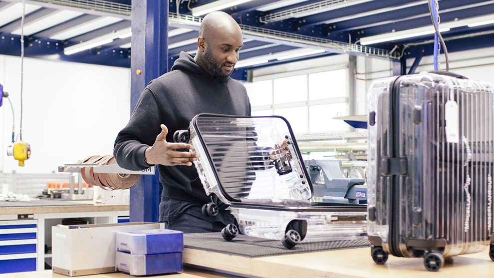 OffWhite и Rimowa выпустили прозрачные чемоданы