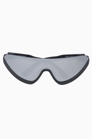 Mykita 42609 рублей farfetch.com.