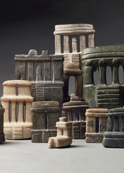 Коллекция древних артефактов Ильи Пригожина будет распродана на аукционе Christie's