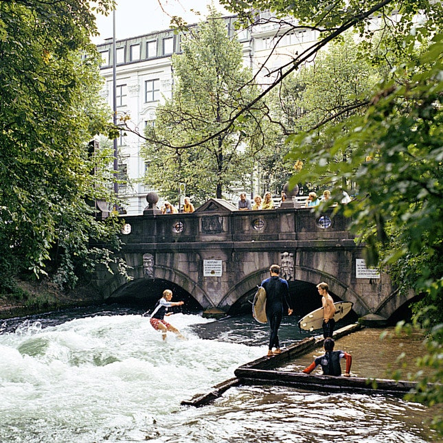 Мюнхен &- город, непохожий на Германию