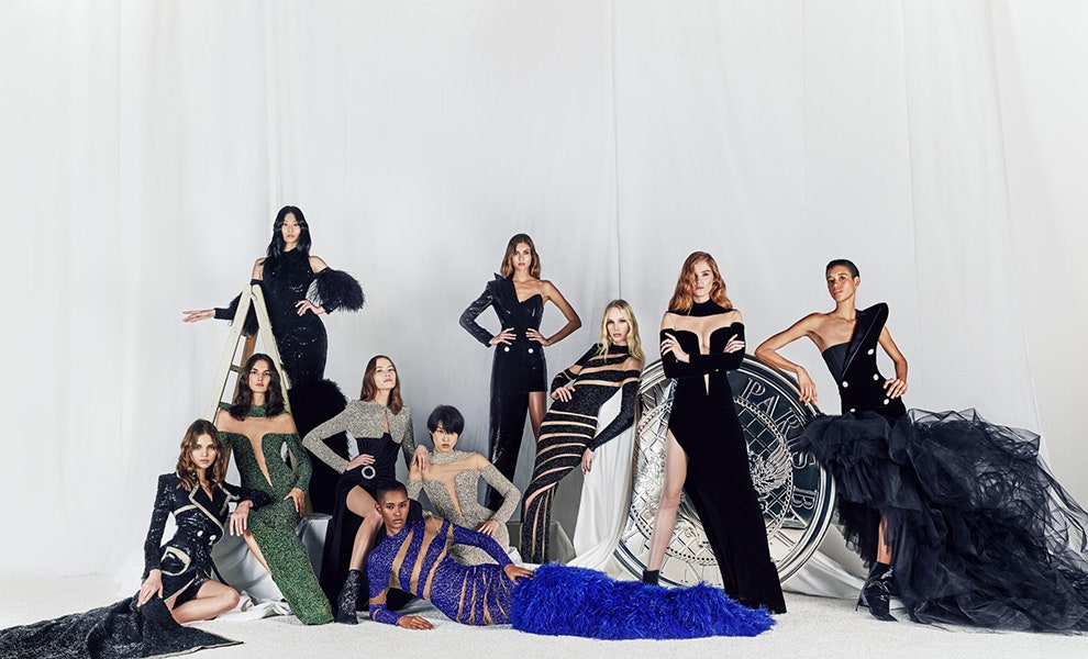 Balmain выпустил капсульную коллекцию вечерних платьев 44 François Premier фото моделей