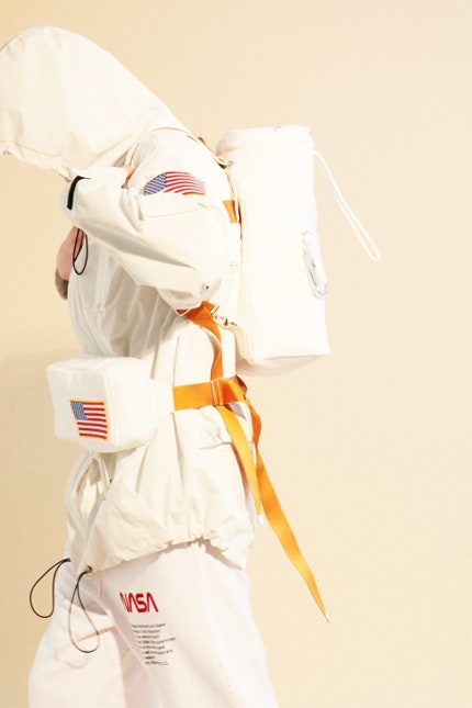 Первая косметика для женщинастронавтов NASA набор макияжа созданный в 1978 году