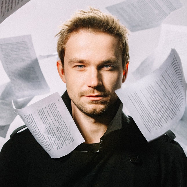 Александр Петров прочтет стихи любимой музе &- со сцены «Крокус Сити Холла»