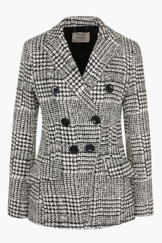 Dorothee Schumacher 54400 рублей tsum.ru.