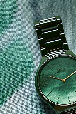 Сверхтонкие часы Rado True Thinline зеленая версия созданная с ассоциацией Grandi Giardini Italiani