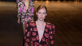Модные тенденции на осень 2018 короткие сексуальные платья фото