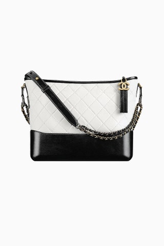 Chanel 203000 рублей магазины Chanel.