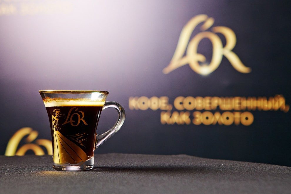 Золотая коллекция Алексиса Мабия вдохновленная кофе L'Or фото с показа