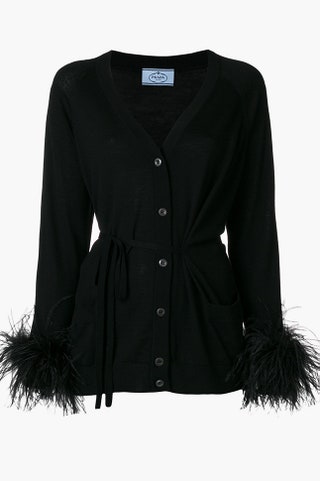 Prada 70907 рублей farfetch.com.