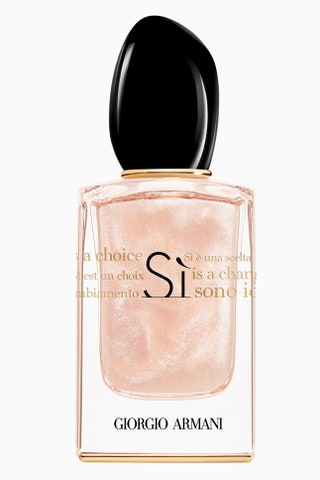 Giorgio Armani Sì Nacre Edition — 7430 рублей ЦУМ.
