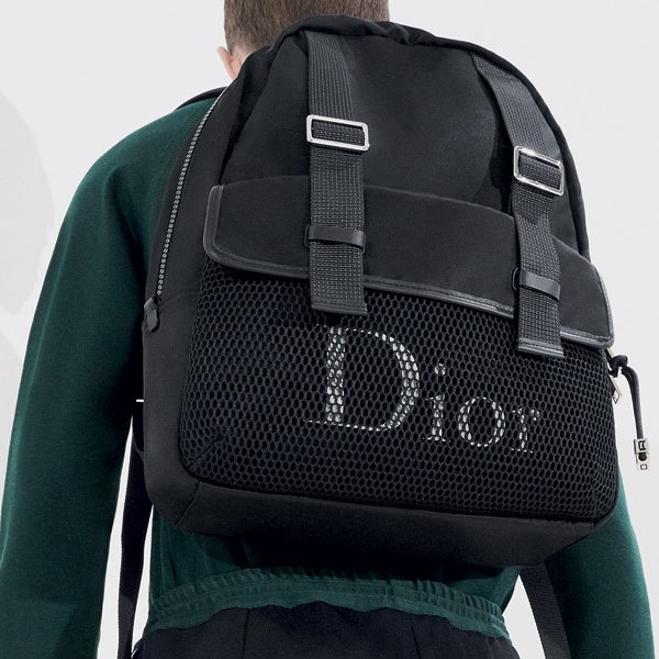 Мужские нейлоновые сумки Dior &- идеальные спутницы современной девушки