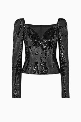 Saint Laurent 135600 рублей.