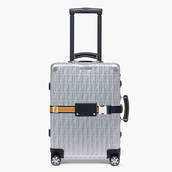 Fendi «прокачали» классический чемодан Rimowa