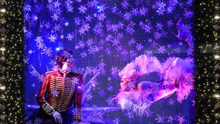 Самые красивые рождественские витрины в универмагах Парижа Лондона НьюЙорка